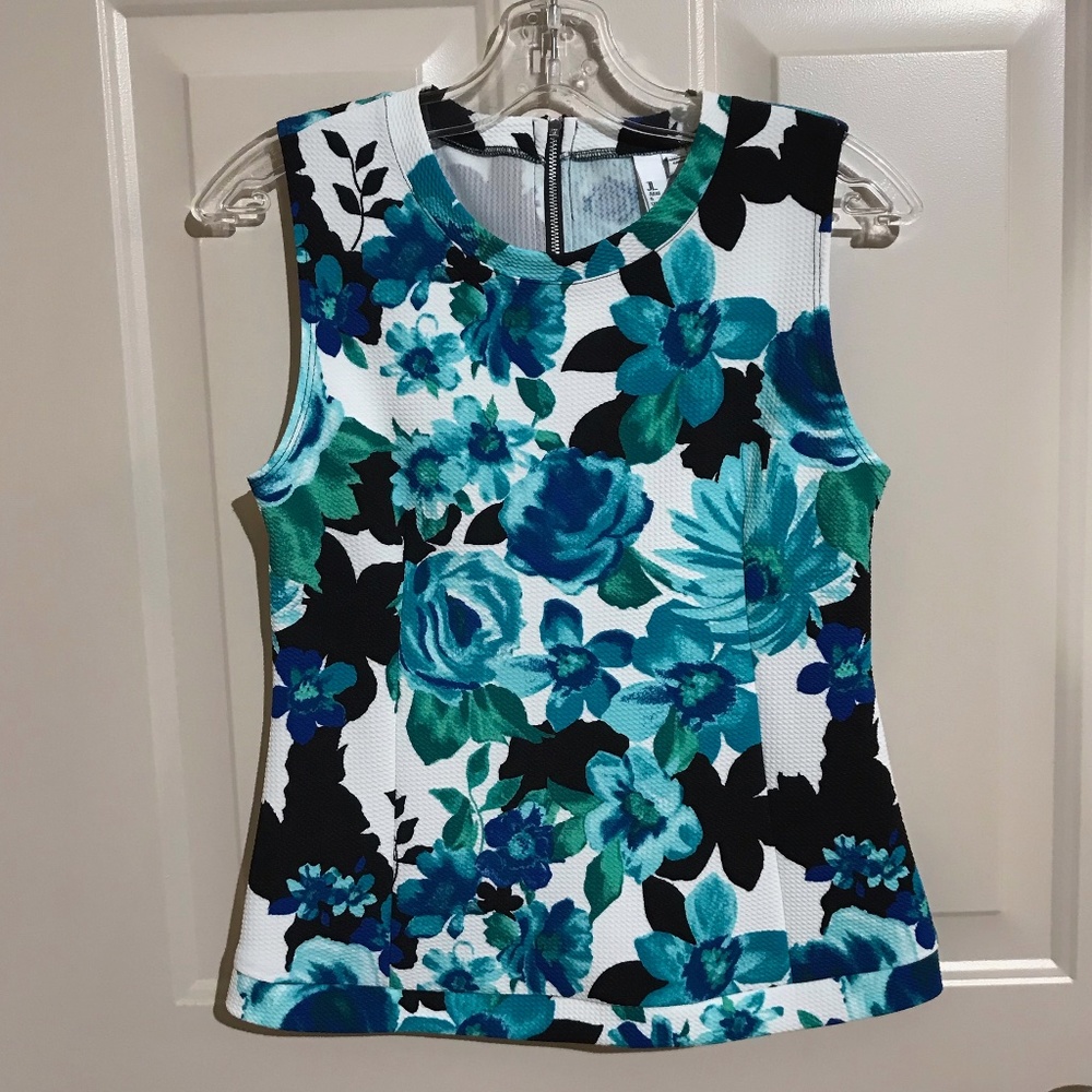 Jules & Leopold Sleeveless Knit Top in Turquoise.